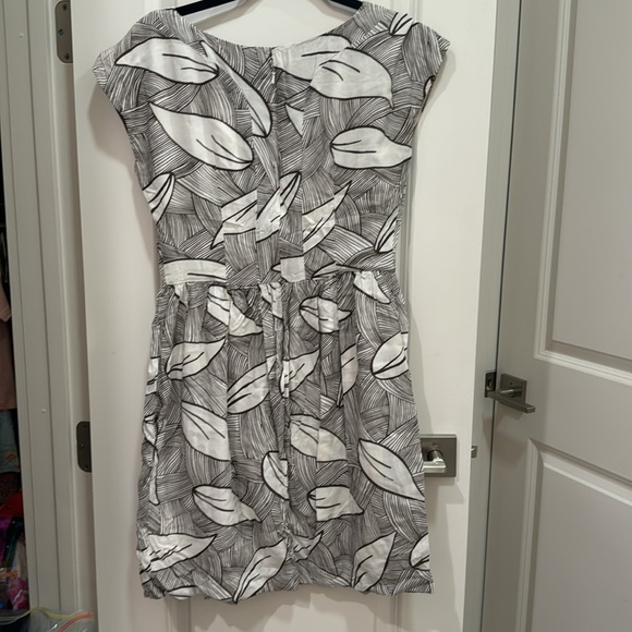 Emily and Fin dress size M - Picture 4 of 5